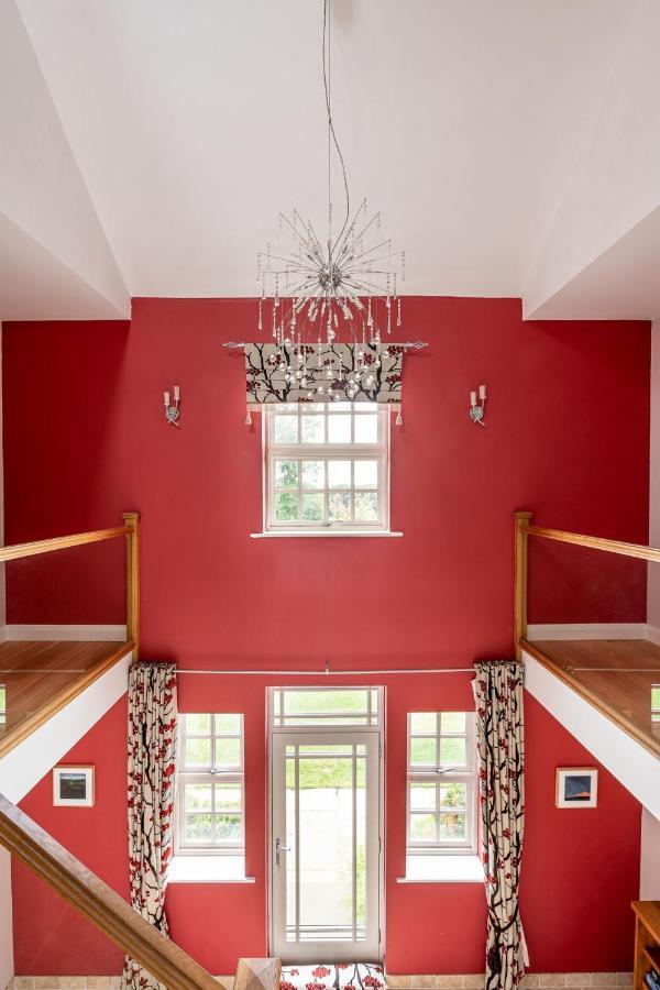 Tinkers Folly Villa Harrogate Exterior photo